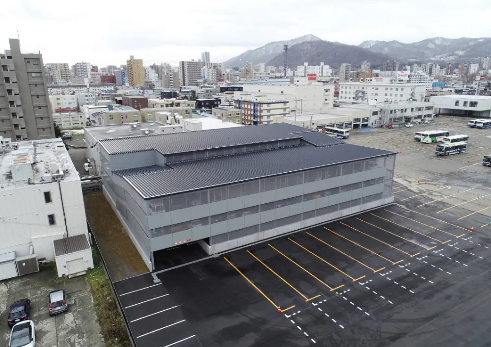 ジェイ・アール北海道バス 自走式立体駐車場
