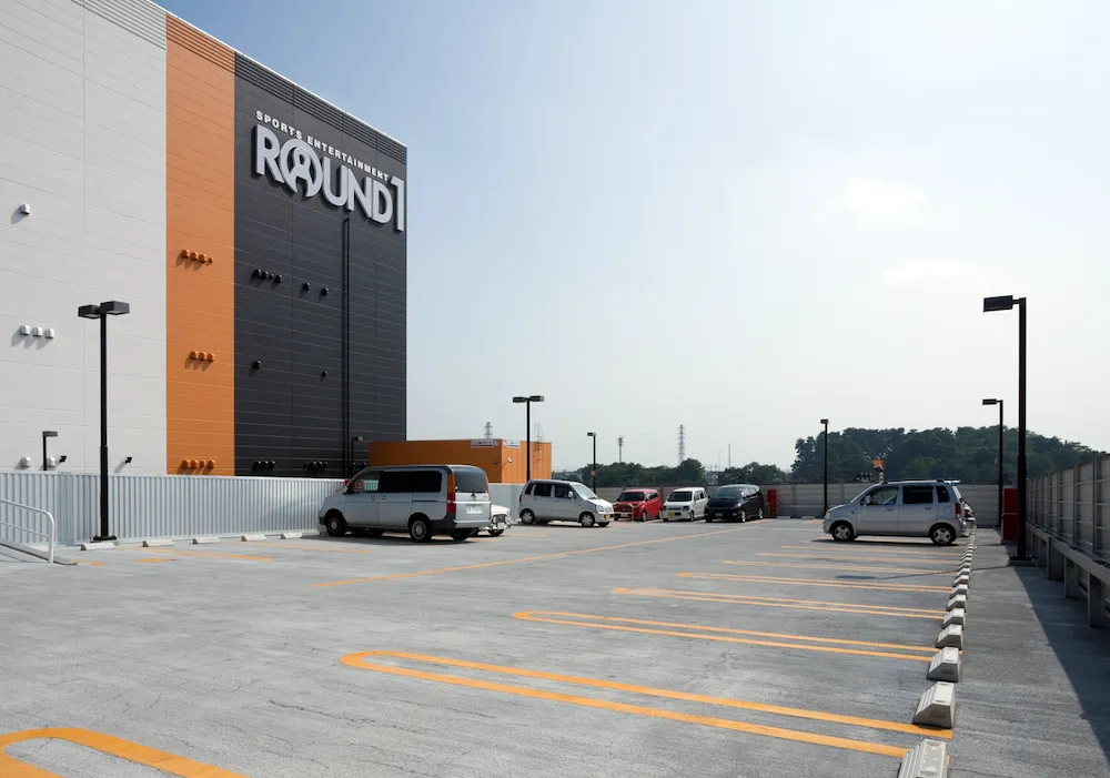 ラウンドワンスタジアム 前橋店自走式駐車場